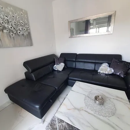 Διαμέρισμα Two Bedroom With Terrace